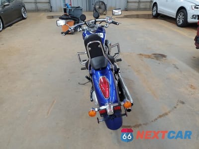 Czwarte zdjęcie samochodu z boku: 2015 HONDA VT1300 CR VIN:JH2SC660XFK500049 - miniatura