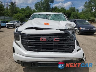 Piąte zdjęcie samochodu w środku: 2024 GMC SIERRA K1500 ELEVATION-L VIN:3GTPUJEKXRG255234 - miniatura