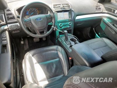 Zdjęcie 8 z 16 samochodu: 2017 FORD EXPLORER XLT VIN:1FM5K7D82HGB30935 - miniatura