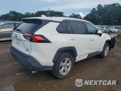 Trzecie zdjęcie samochodu z tyłu: 2021 TOYOTA RAV4 XLE VIN:4T3RWRFVXMU046871 - miniatura
