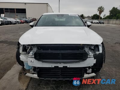 Piąte zdjęcie samochodu w środku: 2023 POLESTAR 2 VIN:YSMEG3KA9PL159962 - miniatura