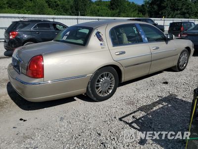 Trzecie zdjęcie samochodu z tyłu: 2006 LINCOLN TOWN CAR DESIGNER VIN:1LNHM83VX6Y646357 - miniatura