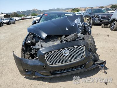 Piąte zdjęcie samochodu w środku: 2012 JAGUAR XJL SUPERCHARGED VIN:SAJWA2GE5CMV31178 - miniatura
