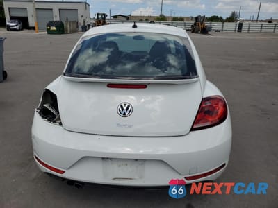 Zdjęcie 6 z 14 samochodu: 2018 VOLKSWAGEN BEETLE S VIN:3VWFD7AT0JM725061 - miniatura