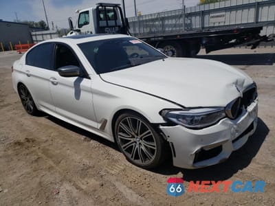 Czwarte zdjęcie samochodu z boku: 2020 BMW M550XI VIN:WBAJS7C02LBN96544 - miniatura