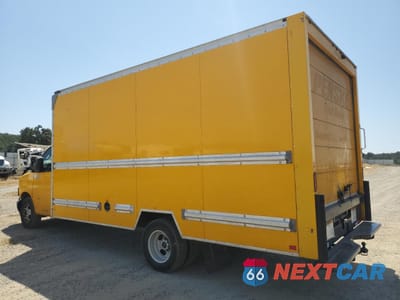 Drugie zdjęcie samochodu z przodu: 2021 GMC SAVANA CUTAWAY G3500 VIN:7GZ37TC74MN007127 - miniatura