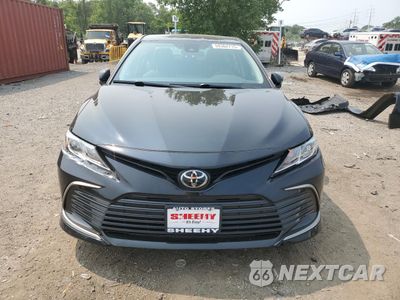 Piąte zdjęcie samochodu w środku: 2021 TOYOTA CAMRY LE VIN:4T1C11AK2MU451571 - miniatura