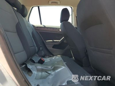 Zdjęcie 10 z 14 samochodu: 2016 VOLKSWAGEN E-GOLF SE VIN:WVWKP7AU8GW915751 - miniatura