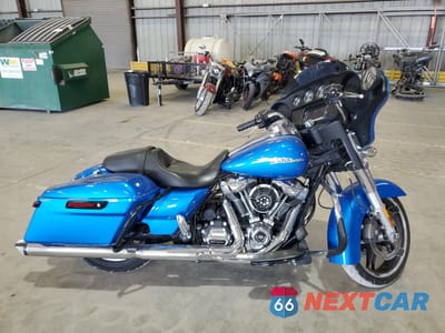 2018 HARLEY-DAVIDSON FLHX STREET GLIDE 1HD1KBC19JB636662 - główne zdjęcie licytacji z USA - miniatura