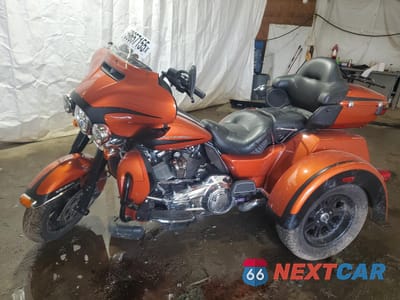 Trzecie zdjęcie samochodu z tyłu: 2019 HARLEY-DAVIDSON FLHTCUTG VIN:1HD1MAF12KB858901 - miniatura
