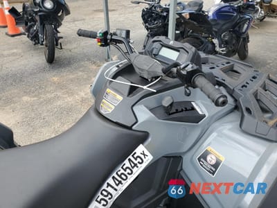 Piąte zdjęcie samochodu w środku: 2021 CAN-AM OUTLANDER 650 VIN:3JBLGAJ49MJ000103 - miniatura