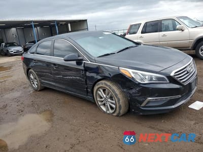 Czwarte zdjęcie samochodu z boku: 2015 HYUNDAI SONATA SE VIN:5NPE24AF9FH020446 - miniatura