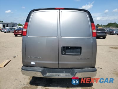 Zdjęcie 6 z 13 samochodu: 2006 CHEVROLET EXPRESS G3500 VIN:1GCHG35V561237574 - miniatura
