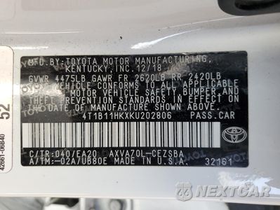 Zdjęcie 12 z 15 samochodu: 2019 TOYOTA CAMRY L VIN:4T1B11HKXKU202806 - miniatura