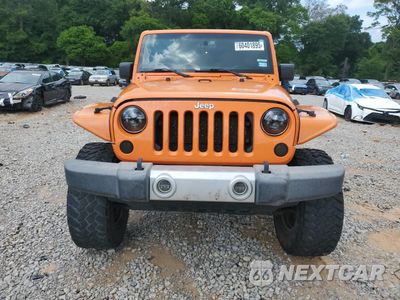 Piąte zdjęcie samochodu w środku: 2013 JEEP WRANGLER UNLIMITED SAHARA VIN:1C4HJWEG5DL536231 - miniatura