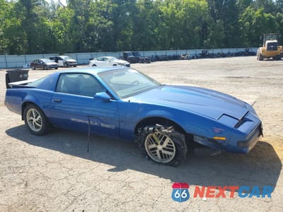 Czwarte zdjęcie samochodu z boku: 1987 PONTIAC FIREBIRD VIN:1G2FS2188HN244695 - miniatura