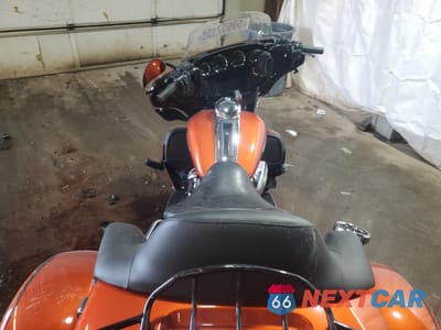 Zdjęcie 6 z 8 samochodu: 2019 HARLEY-DAVIDSON FLHTCUTG VIN:1HD1MAF12KB858901 - miniatura