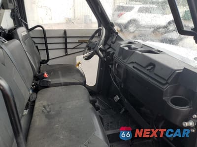Piąte zdjęcie samochodu w środku: 2023 POLARIS RANGER 1000 EPS VIN:4XATAE991P8030376 - miniatura