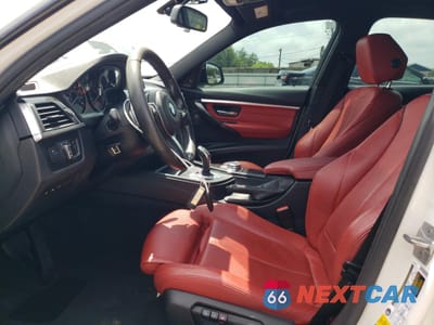 Zdjęcie 7 z 12 samochodu: 2018 BMW 340 XI VIN:WBA8B7G55JNU94901 - miniatura