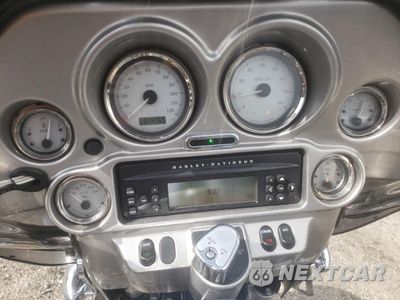 Zdjęcie 7 z 9 samochodu: 2009 HARLEY-DAVIDSON FLHX VIN:1HD1KB4199Y648379 - miniatura