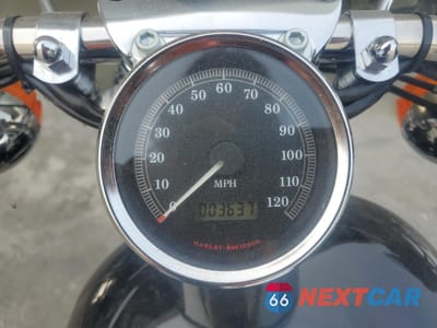 Zdjęcie 7 z 9 samochodu: 2000 HARLEY-DAVIDSON XL883 C VIN:1HD4CJM14YK127415 - miniatura