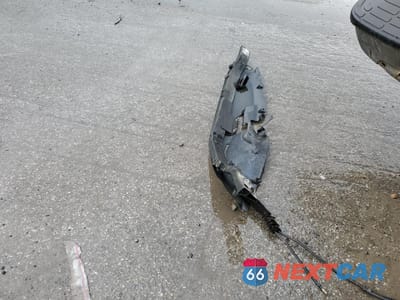 Zdjęcie 13 z 16 samochodu: 2002 CHEVROLET SUBURBAN K2500 VIN:3GNGK26GX2G132763 - miniatura