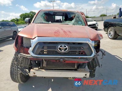 Piąte zdjęcie samochodu w środku: 2013 TOYOTA TACOMA DOUBLE CAB PRERUNNER VIN:3TMJU4GNXDM153117 - miniatura