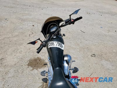 Zdjęcie 6 z 9 samochodu: 2013 HONDA VT1300 CX VIN:JH2SC61N0DK101618 - miniatura