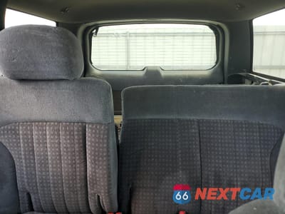 Zdjęcie 10 z 15 samochodu: 1999 CHEVROLET BLAZER VIN:1GNDT13W5X2116430 - miniatura