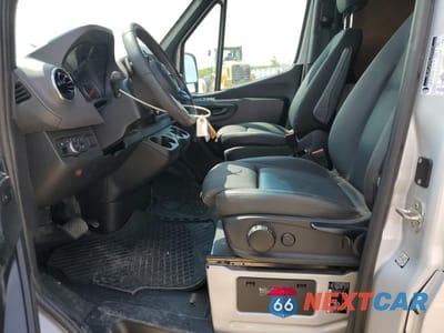 Zdjęcie 7 z 15 samochodu: 2024 MERCEDES-BENZ SPRINTER 2500 VIN:W1Y4NDHY1RT164742 - miniatura