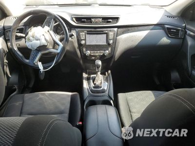 Zdjęcie 8 z 16 samochodu: 2017 NISSAN ROGUE SPORT S VIN:JN1BJ1CP0HW029224 - miniatura