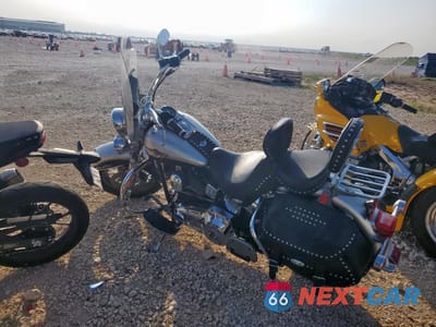 Trzecie zdjęcie samochodu z tyłu: 2003 HARLEY-DAVIDSON FLSTCI ANNIVERSARY VIN:1HD1BWB493Y092991 - miniatura