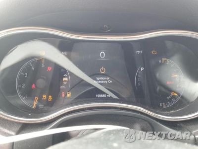 Zdjęcie 9 z 13 samochodu: 2014 JEEP GRAND CHEROKEE LIMITED VIN:1C4RJFBM7EC415992 - miniatura