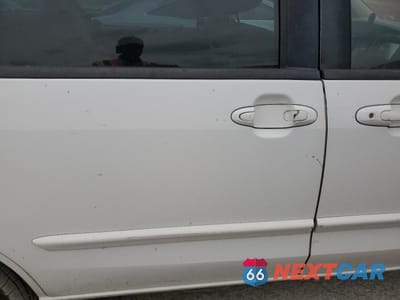 Zdjęcie 11 z 15 samochodu: 2002 MAZDA MPV WAGON VIN:JM3LW28A220316515 - miniatura