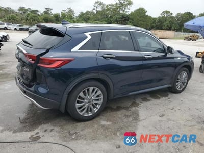 Trzecie zdjęcie samochodu z tyłu: 2023 INFINITI QX50 LUXE VIN:3PCAJ5BA6PF110924 - miniatura