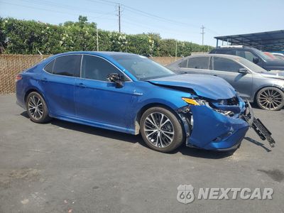 Czwarte zdjęcie samochodu z boku: 2020 TOYOTA CAMRY SE VIN:4T1J31AK1LU011468 - miniatura