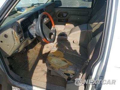 Zdjęcie 7 z 13 samochodu: 1997 CHEVROLET SUBURBAN C1500 VIN:1GBEC16R6VJ439380 - miniatura