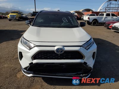 Piąte zdjęcie samochodu w środku: 2021 TOYOTA RAV4 PRIME XSE VIN:JTMFB3FV6MD070819 - miniatura