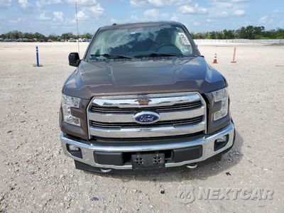 Piąte zdjęcie samochodu w środku: 2017 FORD F150 SUPERCREW VIN:1FTEW1EGXHKC53228 - miniatura