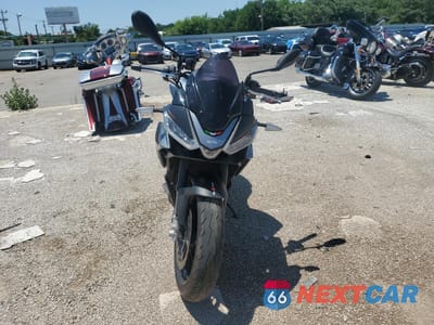 Drugie zdjęcie samochodu z przodu: 2023 APRILIA TUONO 660 VIN:ZD4KSUL0XPS000418 - miniatura