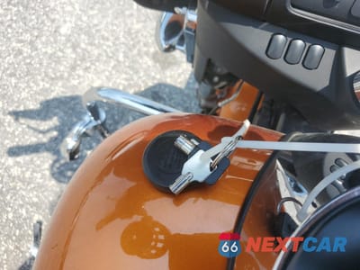 Zdjęcie 8 z 9 samochodu: 2014 HARLEY-DAVIDSON FLHX STREET GLIDE VIN:1HD1KBM18EB673013 - miniatura