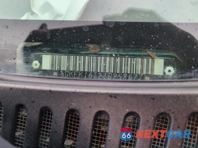 Zdjęcie 13 z 13 samochodu: 2001 GMC YUKON XL K1500 VIN:3GKFK16T21G258677 - miniatura
