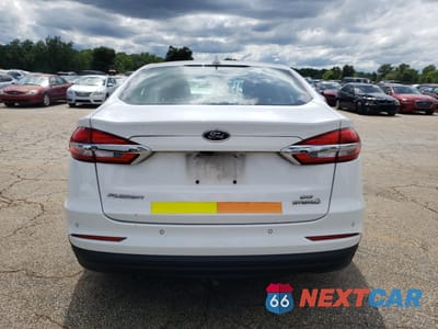 Zdjęcie 6 z 12 samochodu: 2019 FORD FUSION SE VIN:3FA6P0LU1KR124792 - miniatura