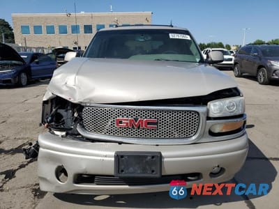 Piąte zdjęcie samochodu w środku: 2005 GMC YUKON DENALI VIN:1GKEK63U85J254465 - miniatura
