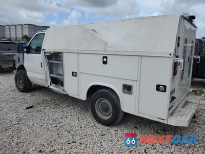 Drugie zdjęcie samochodu z przodu: 2019 FORD ECONOLINE E350 SUPER DUTY CUTAWAY VAN VIN:1FDWE3F65KDC01599 - miniatura