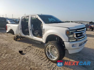 Czwarte zdjęcie samochodu z boku: 2017 FORD F250 SUPER DUTY VIN:1FT7W2BT8HED07169 - miniatura