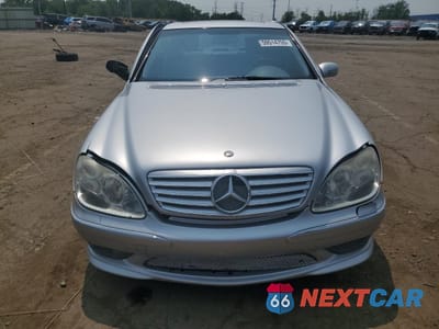 Piąte zdjęcie samochodu w środku: 2000 MERCEDES-BENZ S 500 VIN:WDBNG75J1YA081185 - miniatura