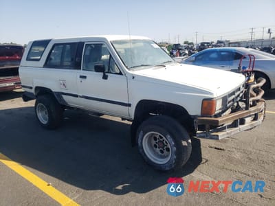 Czwarte zdjęcie samochodu z boku: 1986 TOYOTA 4RUNNER RN60 VIN:JT4RN62D6G0045742 - miniatura