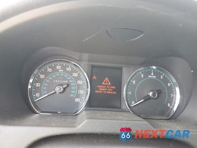 Zdjęcie 9 z 12 samochodu: 2013 JAGUAR XF VIN:SAJWA0ES3DPS98348 - miniatura