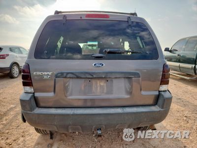 Zdjęcie 6 z 13 samochodu: 2002 FORD ESCAPE XLT VIN:1FMCU04182KD41721 - miniatura